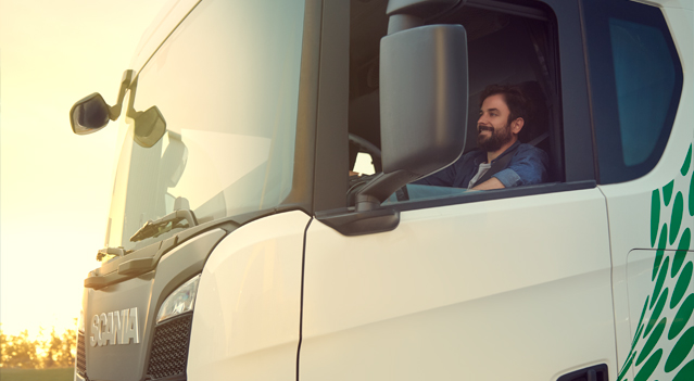 Conductor utlizando rastreo por GPS